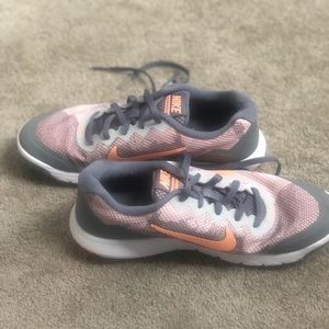 nike flex experience rn orange